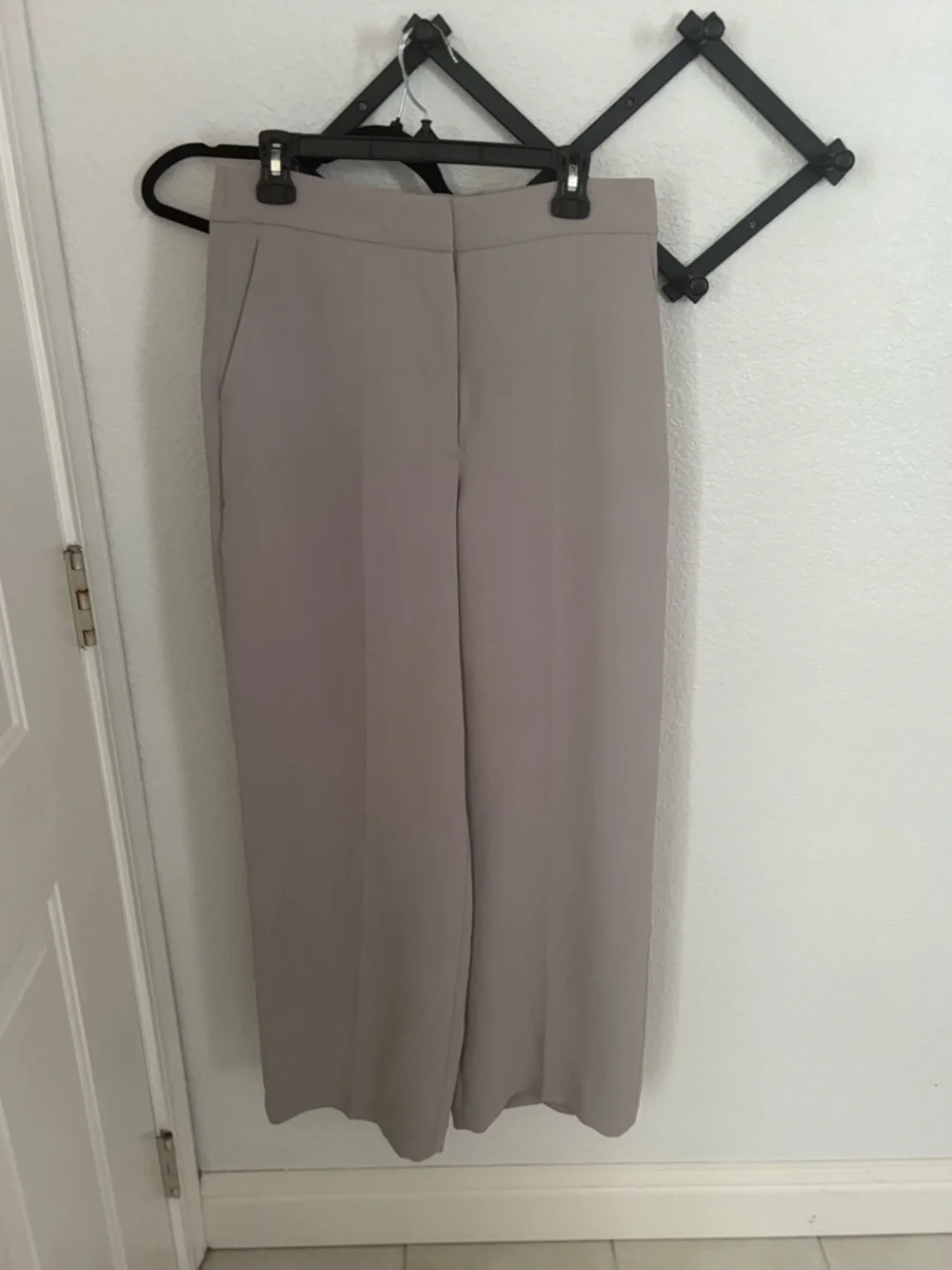 Wilfred Aritzia Limitless Pant Crepette Taupe Greige Wide Leg High Rise 10 - Picture 3 of 6